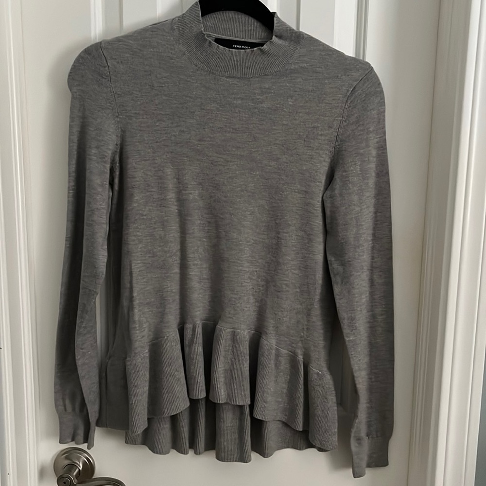 Cute sweater!